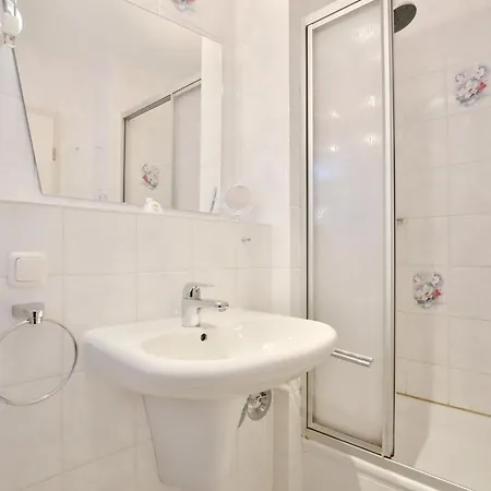 Haus Ostseeallee 10 Ostseeallee 65 *